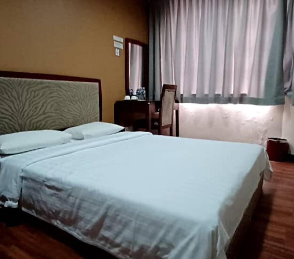Hotel Sadong88 Kota Kinabalu Exterior photo